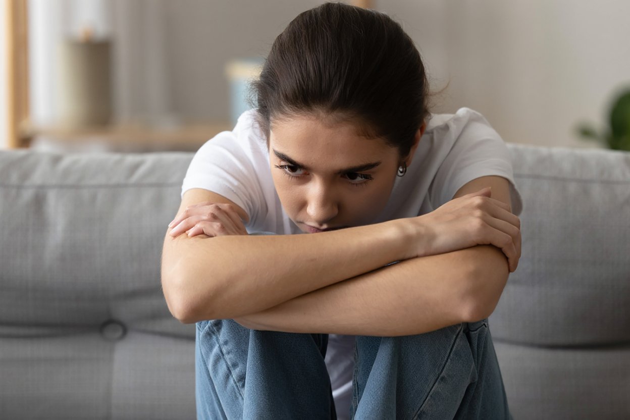 Грустная женщина